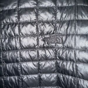 Black North Face plus size jacket size 3X.